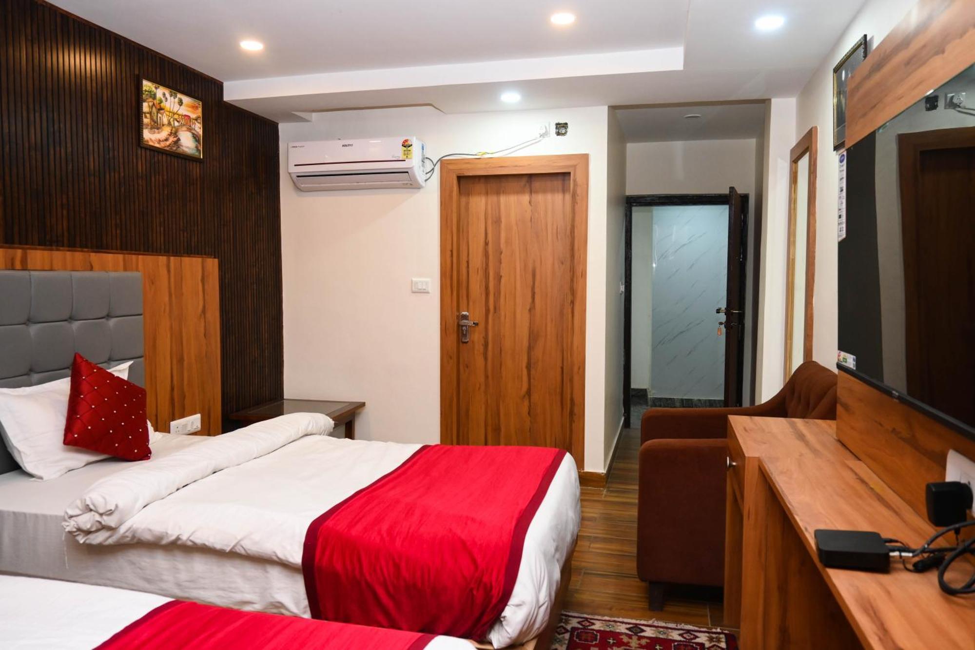 Hotel Siddhant Palace — Photos 1